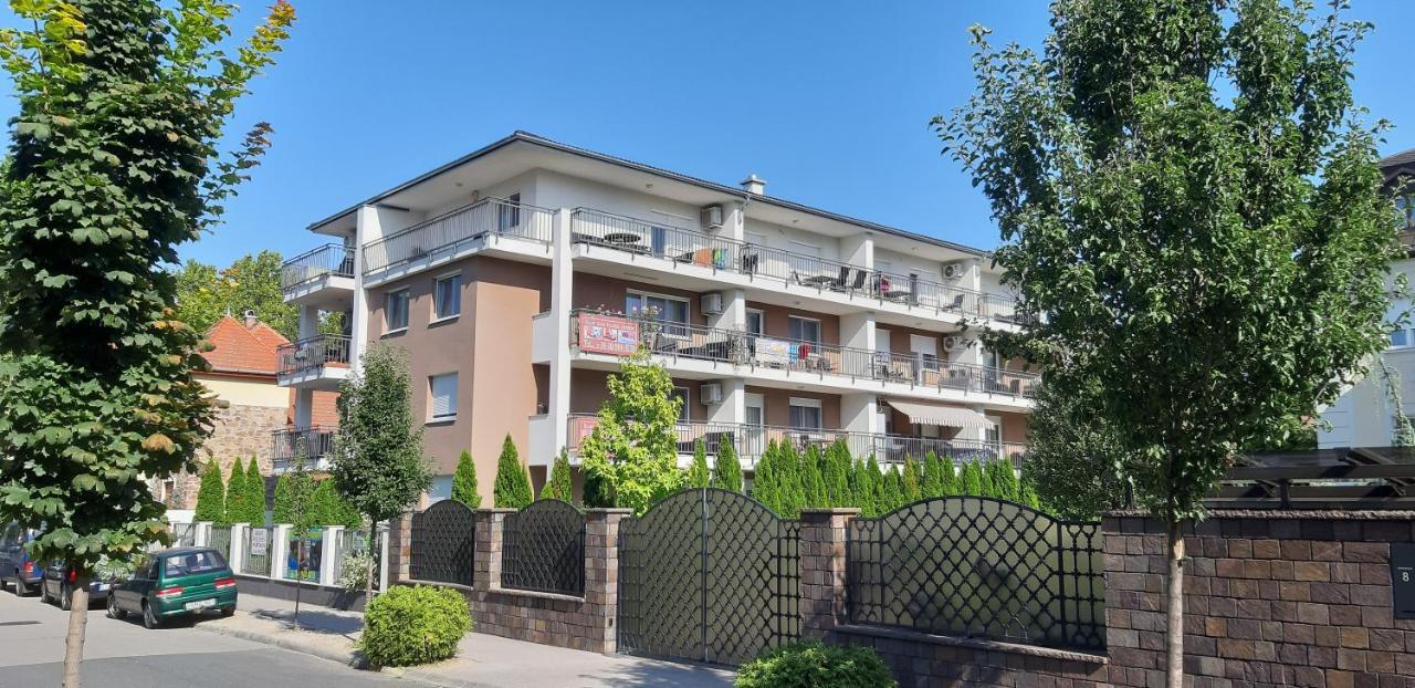 Riviera Wellness Apartman Siofok Dış mekan fotoğraf